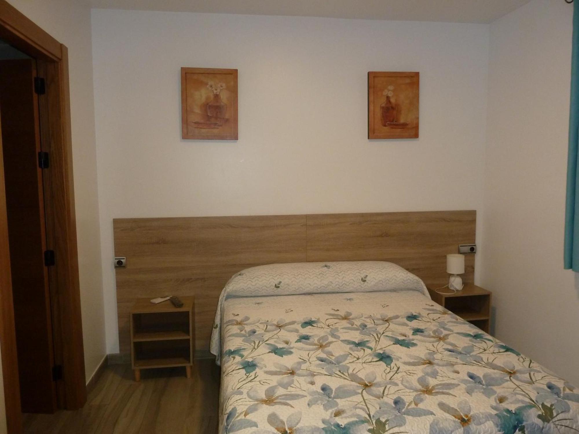 Hostal Casa Fermina- A 2 Horas De Las Pistas De Esqui Trevélez Exterior foto